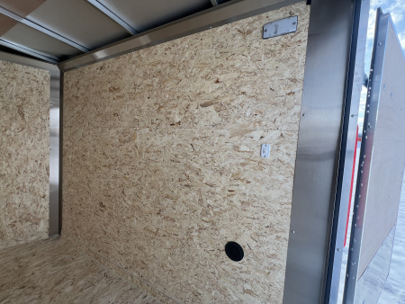 New 2026 Look Trailers 5X8 3K ST-DLX BARN DOOR Cargo / Enclosed Trailer