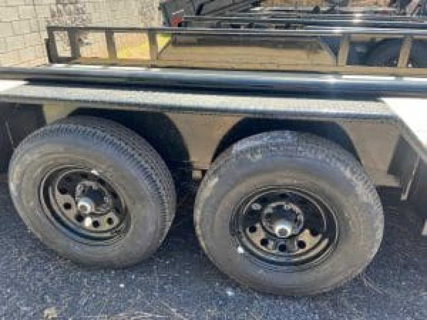 New 2026 Top Hat Trailers 83X18 Heavy Pipe Flatbed 10K Equipment Trailer