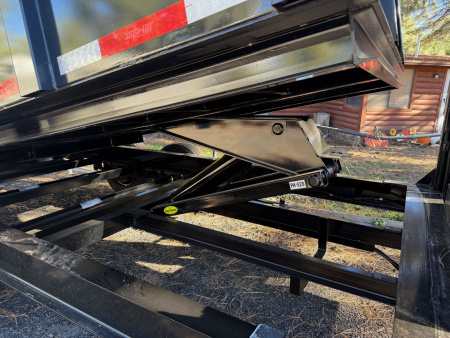 New 2026 Top Hat Trailers 7'X14' Gooseneck Dump Trailer 14000 lb G.V.W. 3' Sides Dump Trailer