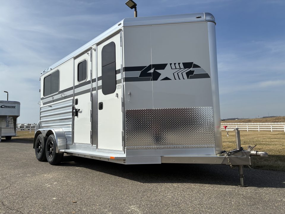 New 2027 4-Star 2H Straight Load Bumper Pull Horse Trailer