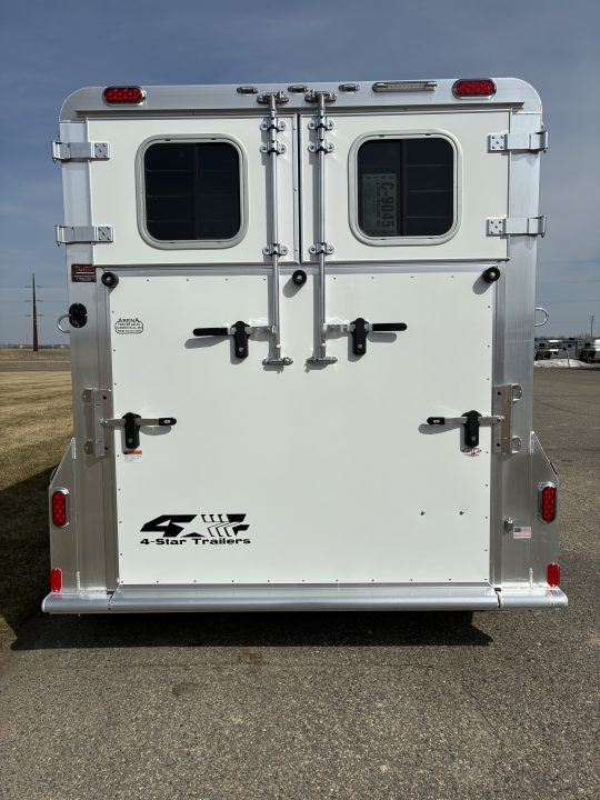 New 2027 4-Star 2H Straight Load Bumper Pull Horse Trailer
