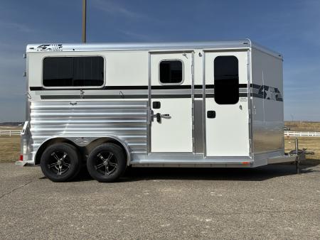 New 2027 4-Star 2H Straight Load Bumper Pull Horse Trailer