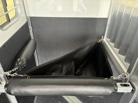 New 2027 4-Star 2H Straight Load Bumper Pull Horse Trailer