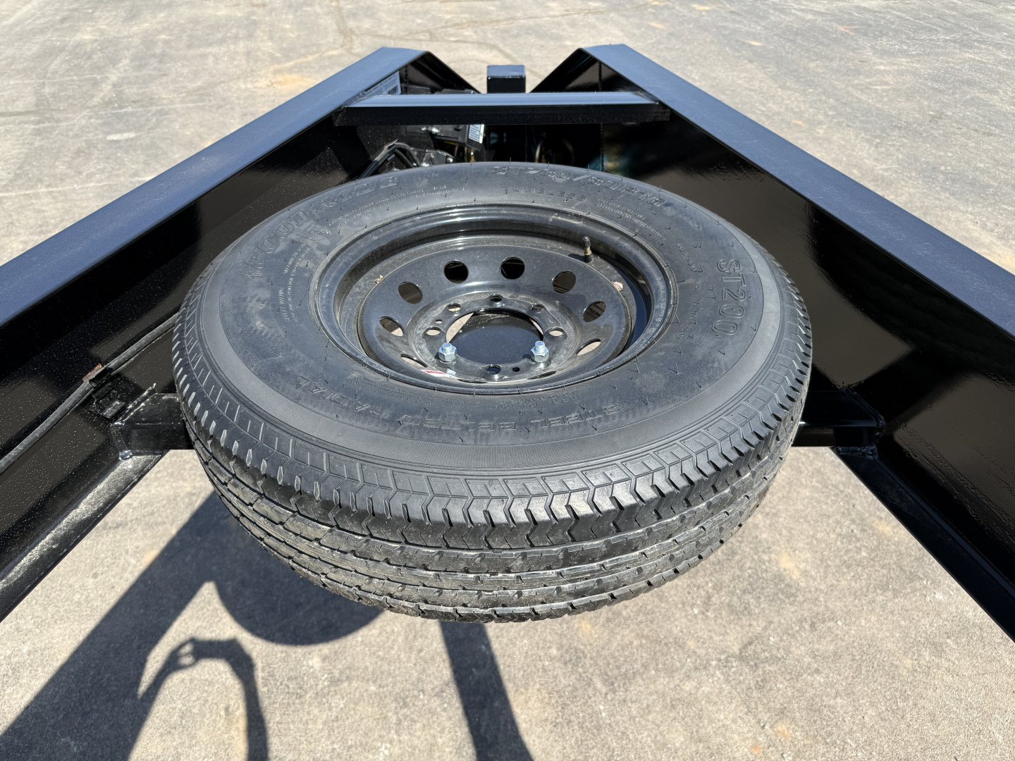 New 2026 PJ 102”x32’ Quest Gooseneck Flatbed w/ Singles – LQ