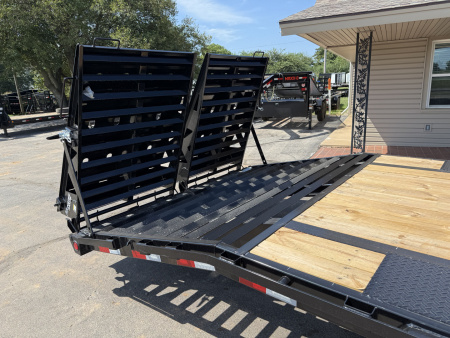 New 2026 PJ 102”x32’ Quest Gooseneck Flatbed w/ Singles – LQ