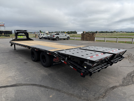 New 2026 PJ 102"x30' GN Low-Pro Flatbed w/ Duals - LD
