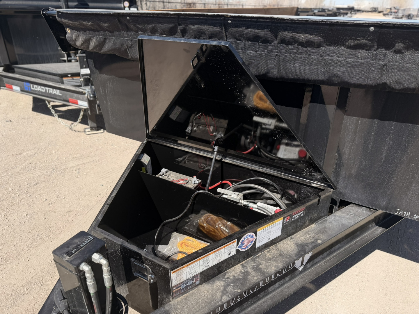 New 2026 Diamond T 7-16 Dump W/ 7 Gauge Floor/Wall 8K Axles