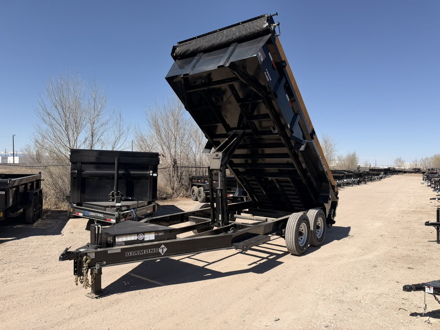 New 2026 Diamond T 7-16 Dump W/ 7 Gauge Floor/Wall 8K Axles