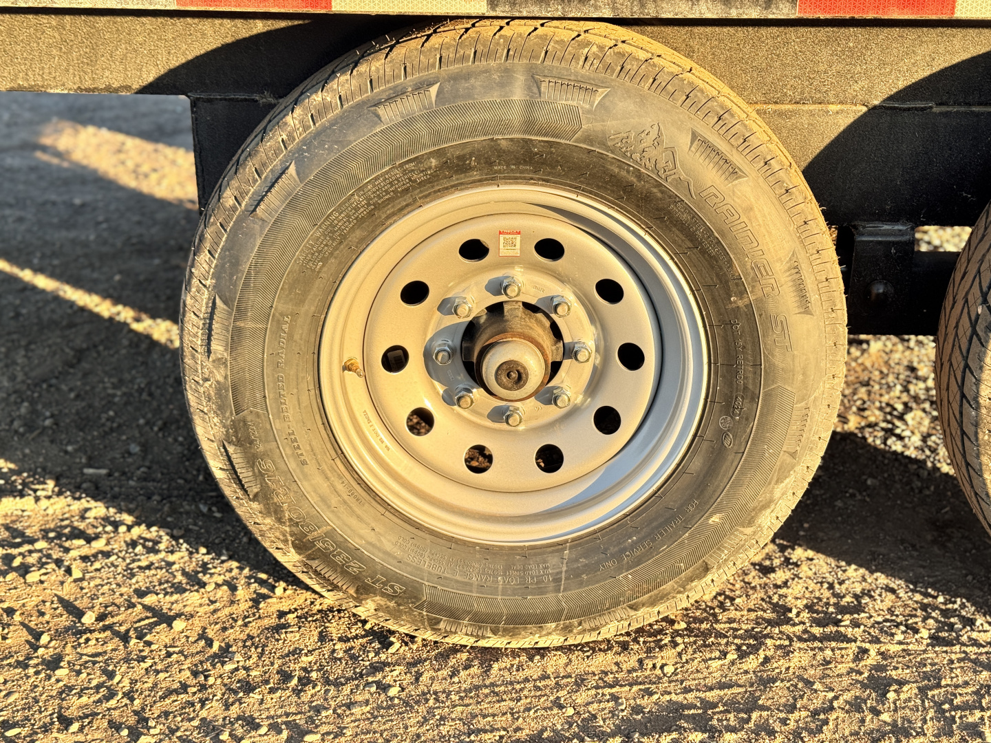 New 2026 Diamond T 8.5-20 Deckover Equipment Hauler 15K GVWR