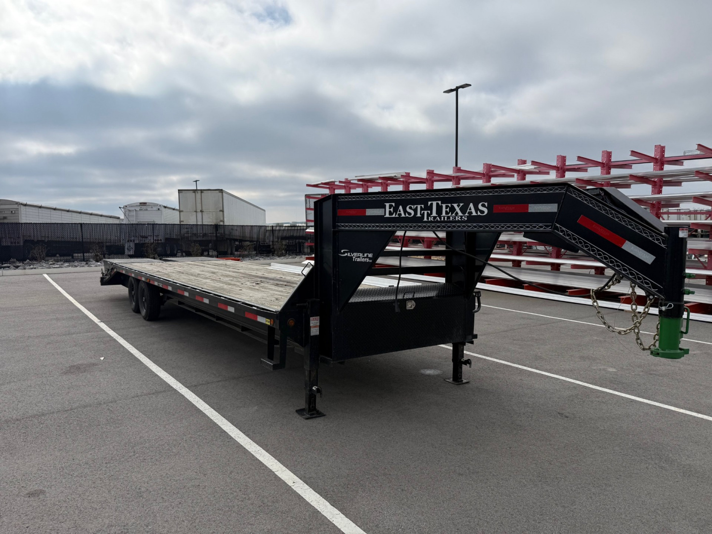 Used Preowned 2023 East Texas Trailers 25+5 Flatbed Gooseneck Trailer: Mega Ramps, 15,680 GVWR, Spare