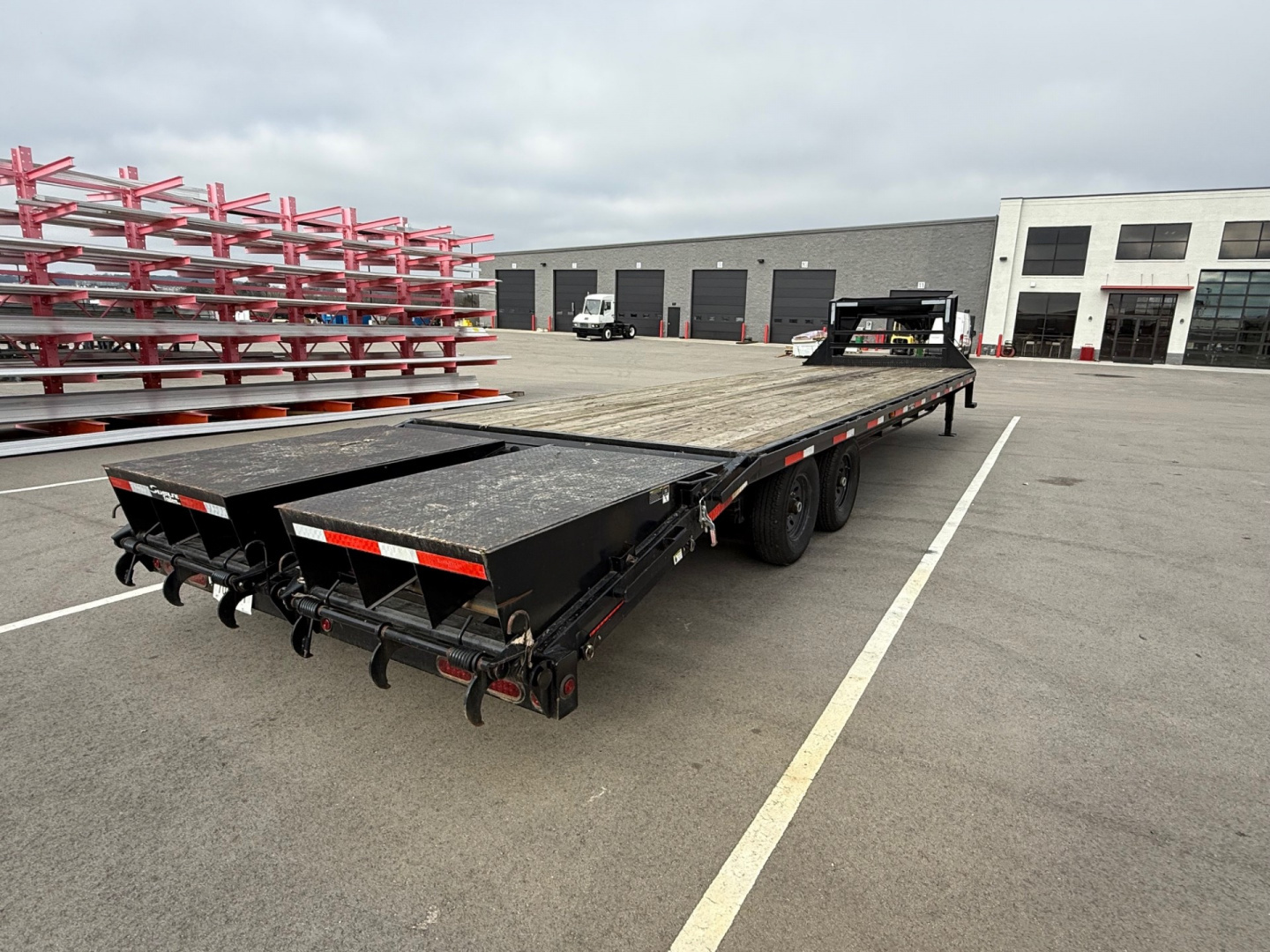 Used Preowned 2023 East Texas Trailers 25+5 Flatbed Gooseneck Trailer: Mega Ramps, 15,680 GVWR, Spare