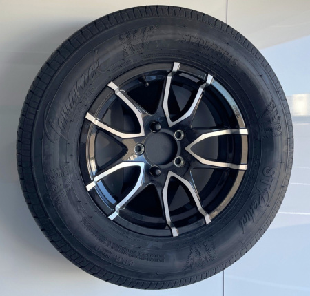 New ATC RoM 400 White 20' Aluminum Enclosed Car Hauler Trailer: Coin Floor, Escape Door, Spare 7,700 GVWR