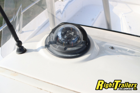 Used 1998 260 Outrage Boston Whaler Center Console