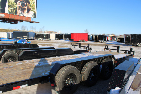 New 2026 PJ Trailers 24' T6 21K GVWR TILT Equipment Trailer