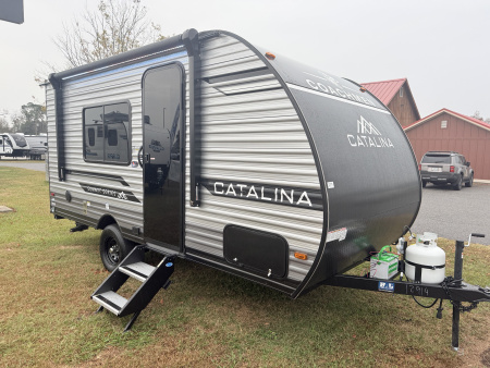 New 2026 Coachmen Catalina Summit Series 7 154RBX Travel Trailer