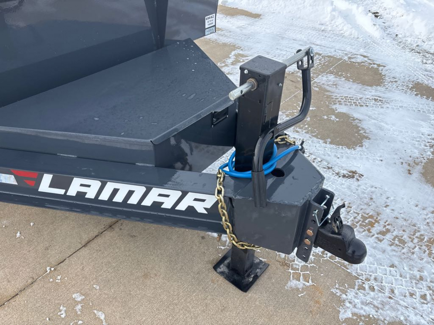 New 2026 Lamar Trailers DL831427-24 Dump Trailer