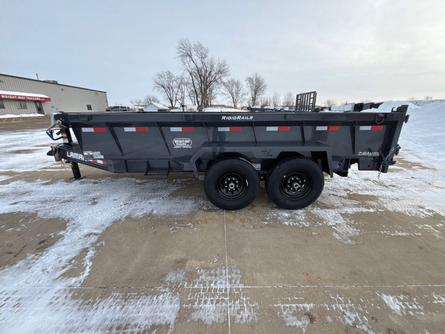 New 2026 Lamar Trailers DL831427-24 Dump Trailer