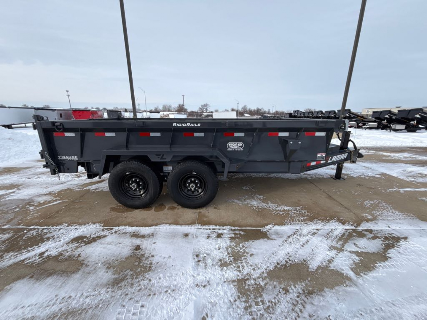 New 2026 Lamar Trailers DL831427-24 Dump Trailer