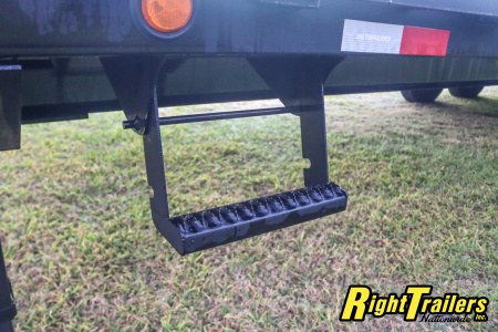 New 2026 8.5X25 PJ Gooseneck Equipment Trailer