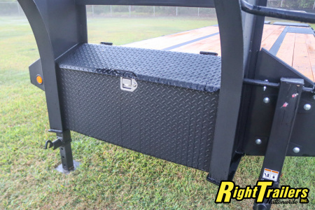 New 2026 8.5X32 PJ Trailers Gooseneck Equipment Trailer