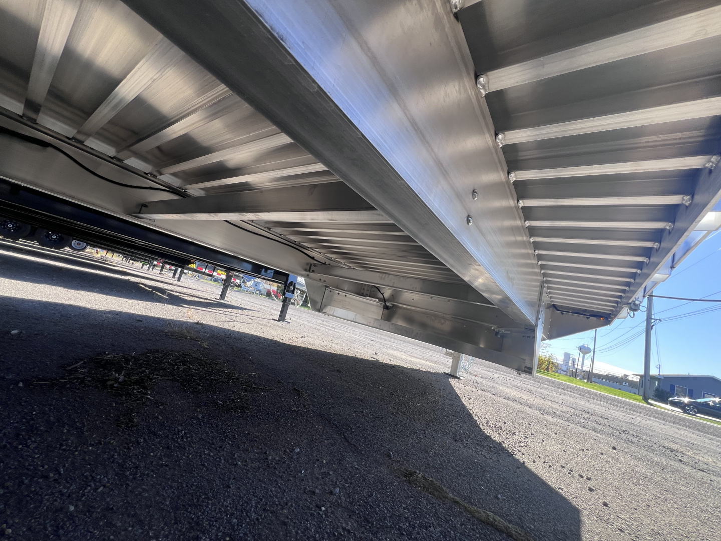 New 2025 EBY 8.5X25 14K Deckover Trailer