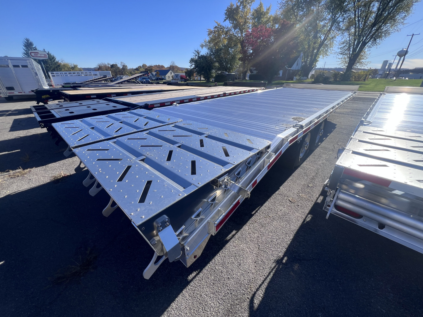 New 2025 EBY 8.5X25 14K Deckover Trailer