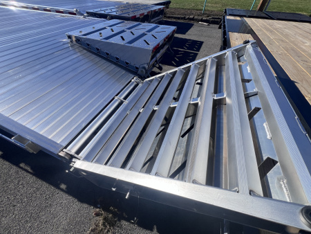 New 2025 EBY 8.5X25 14K Deckover Trailer