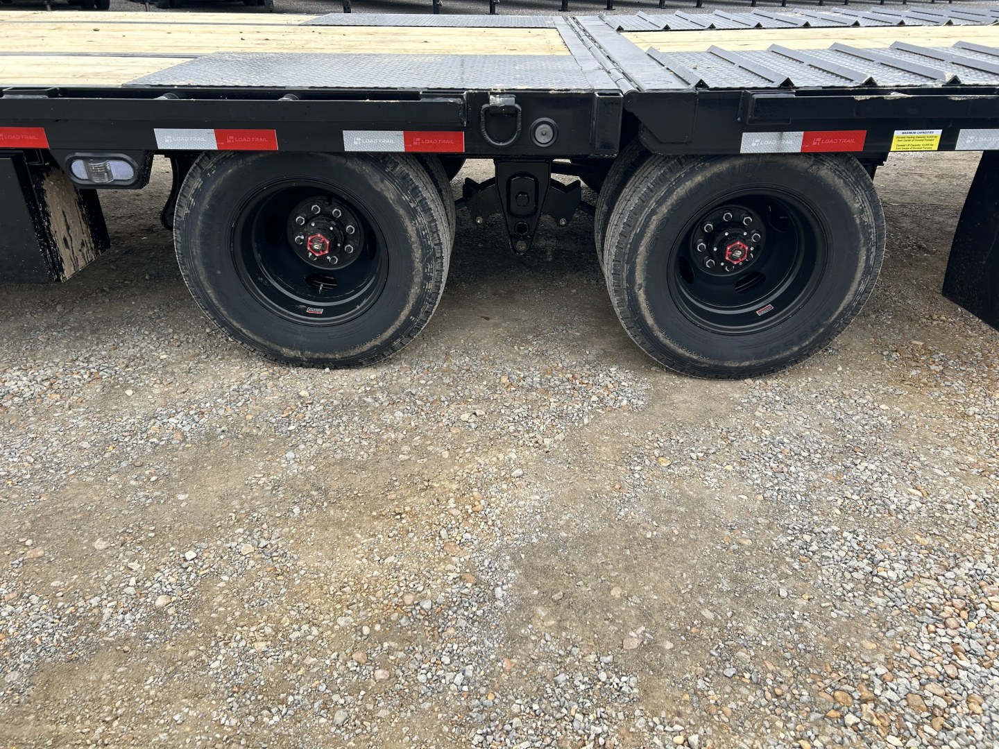 New 2026 Load Trail Hydraulic Dovetail Gooseneck Trailer | 102" x 32' 25.9K GVWR