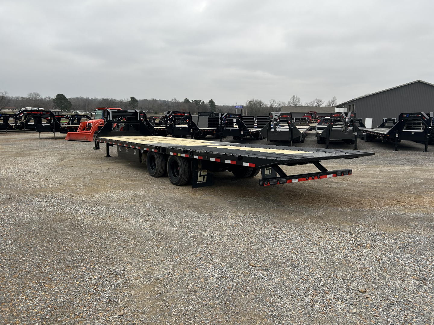 New 2026 Load Trail Hydraulic Dovetail Gooseneck Trailer | 102" x 32' 25.9K GVWR