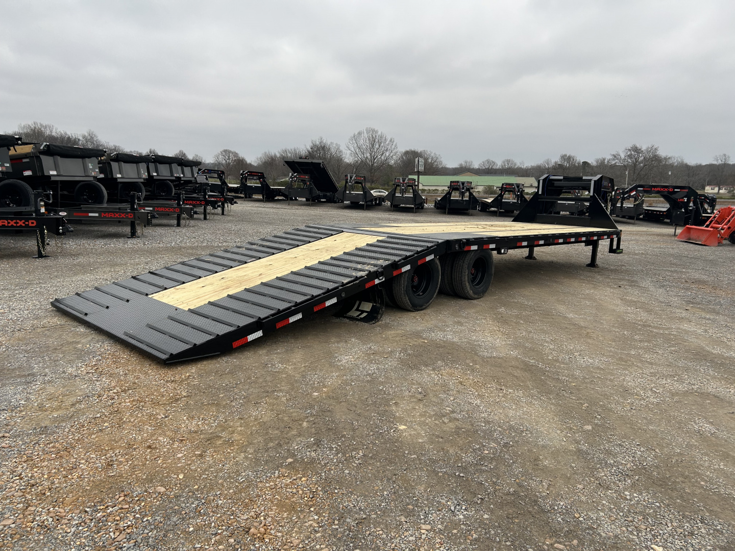 New 2026 Load Trail Hydraulic Dovetail Gooseneck Trailer | 102" x 32' 25.9K GVWR