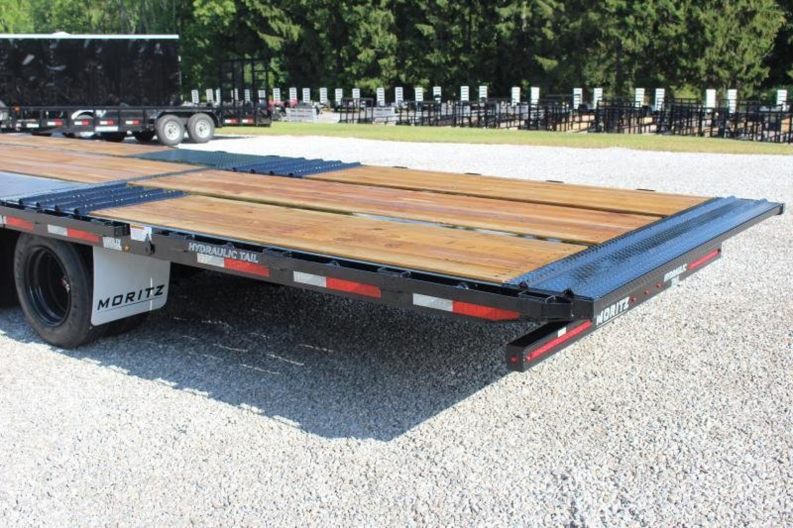 New 2026 Moritz FDGH Hydraulic Tail 32' GOOSENECK Deckover Flatbed Trailer- 25900# GVW