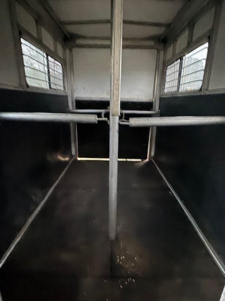 Used 2007 Shadow Stablemate 2H Straight Load Horse Trailer