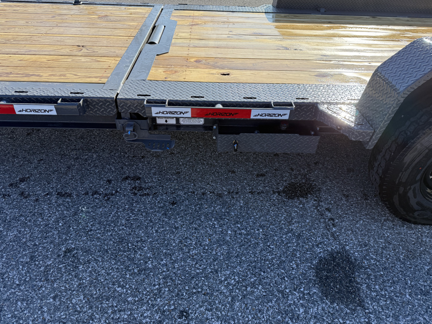 New 2026 Horizon Trailers ETZ 22'X83" TILT Equipment Trailer