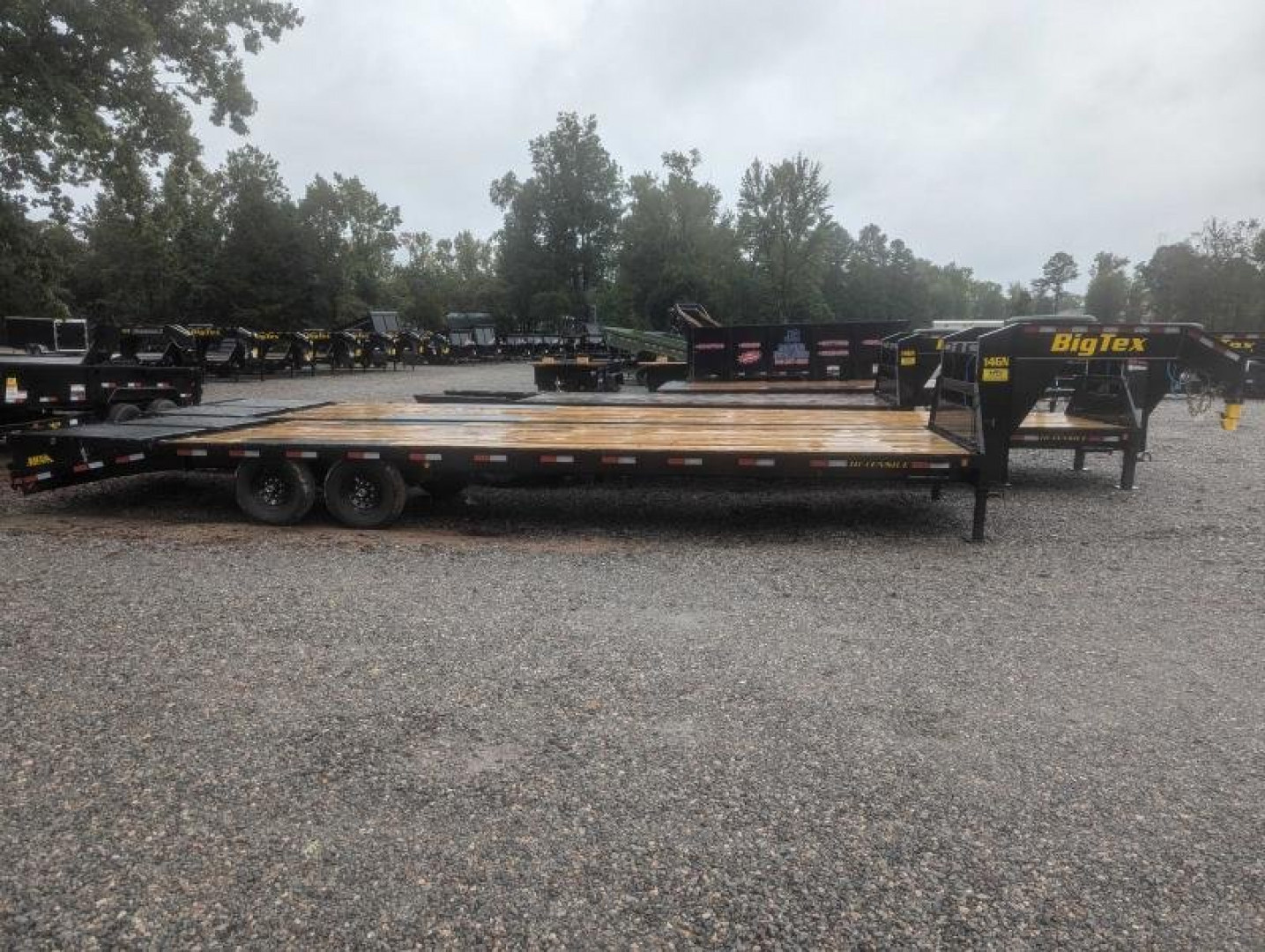 New 2026 Big Tex Trailers 25+5 14GN Single Wheel Tandem Gooseneck w/ Mega Ramps 15900 GVWR Flatbed Trailer