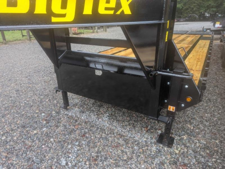 New 2026 Big Tex Trailers 25+5 14GN Single Wheel Tandem Gooseneck w/ Mega Ramps 15900 GVWR Flatbed Trailer