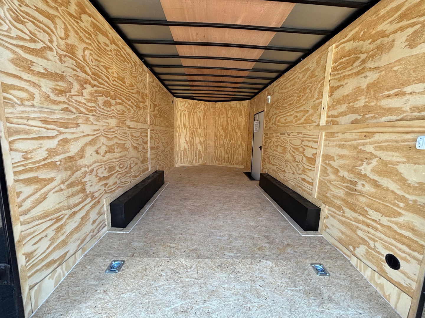 New 2026 SPARTAN 8.5X16 + 2ft V nose/ 7' Int Height/ 16" OC Construction / BLACKOUT/ Ext Tongue/ Polycore - 7000GVW