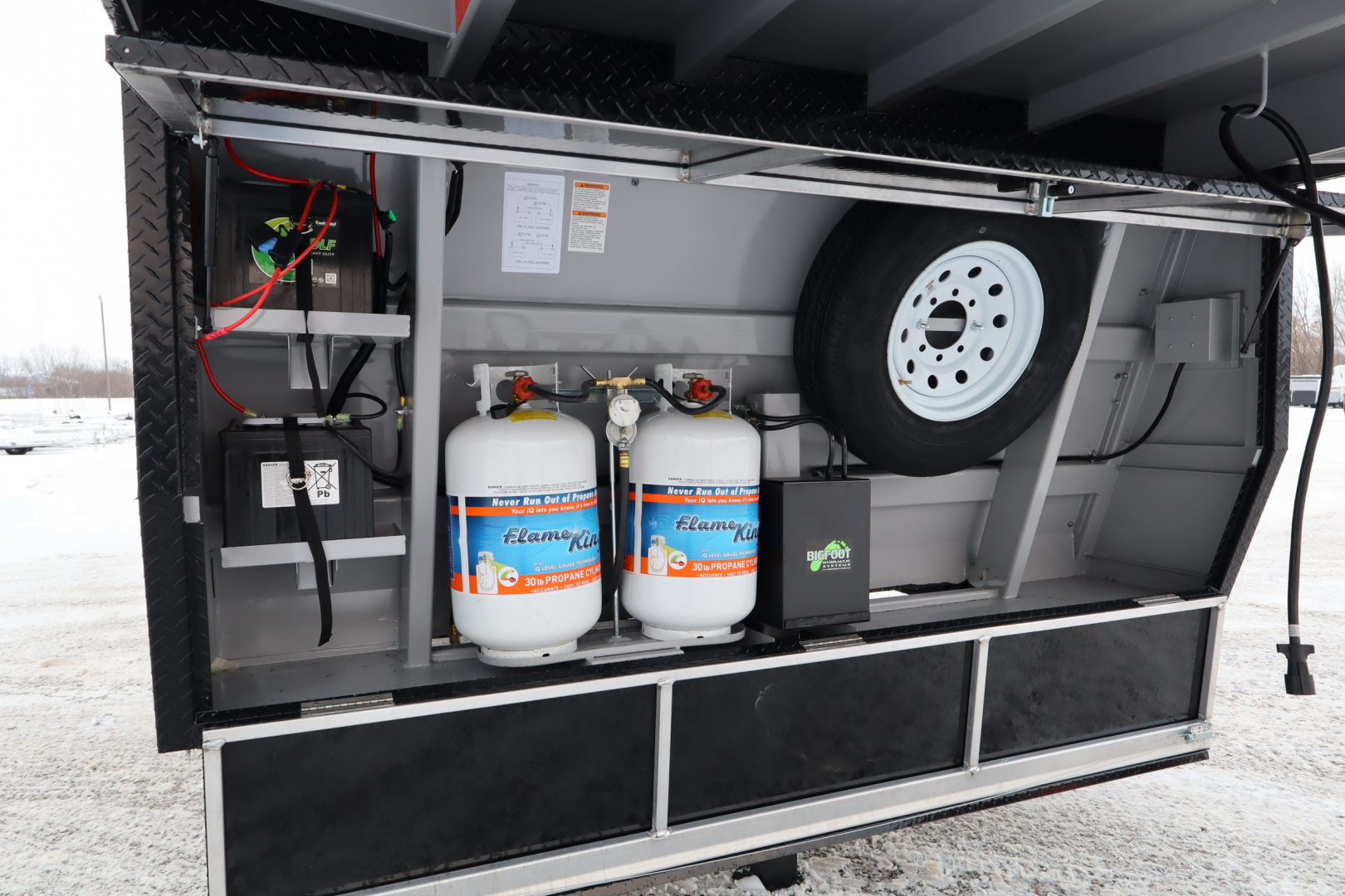 New 2026 Trails West 28' RPM 28' Snowmobile Trailer