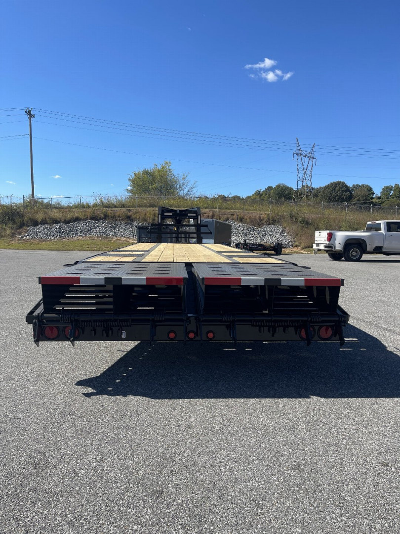New 2026 Elite Trailers 27'+5' GN MEGA RAMPS Equipment Trailer
