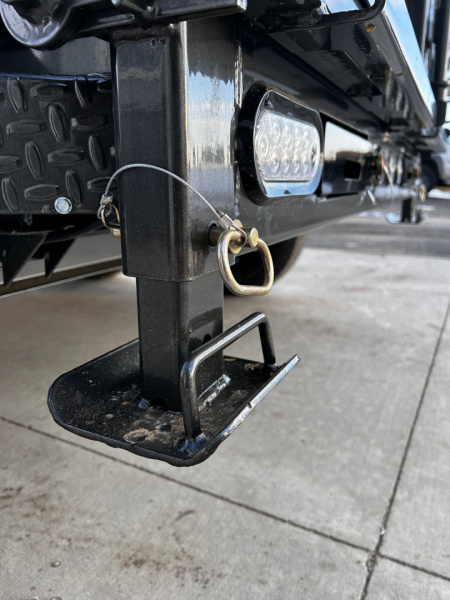 New 2026 MAXXD D6X 60x10 9.9k gvwr 3' SIDES, TARP, SPARE, WIRELESS Dump Trailer