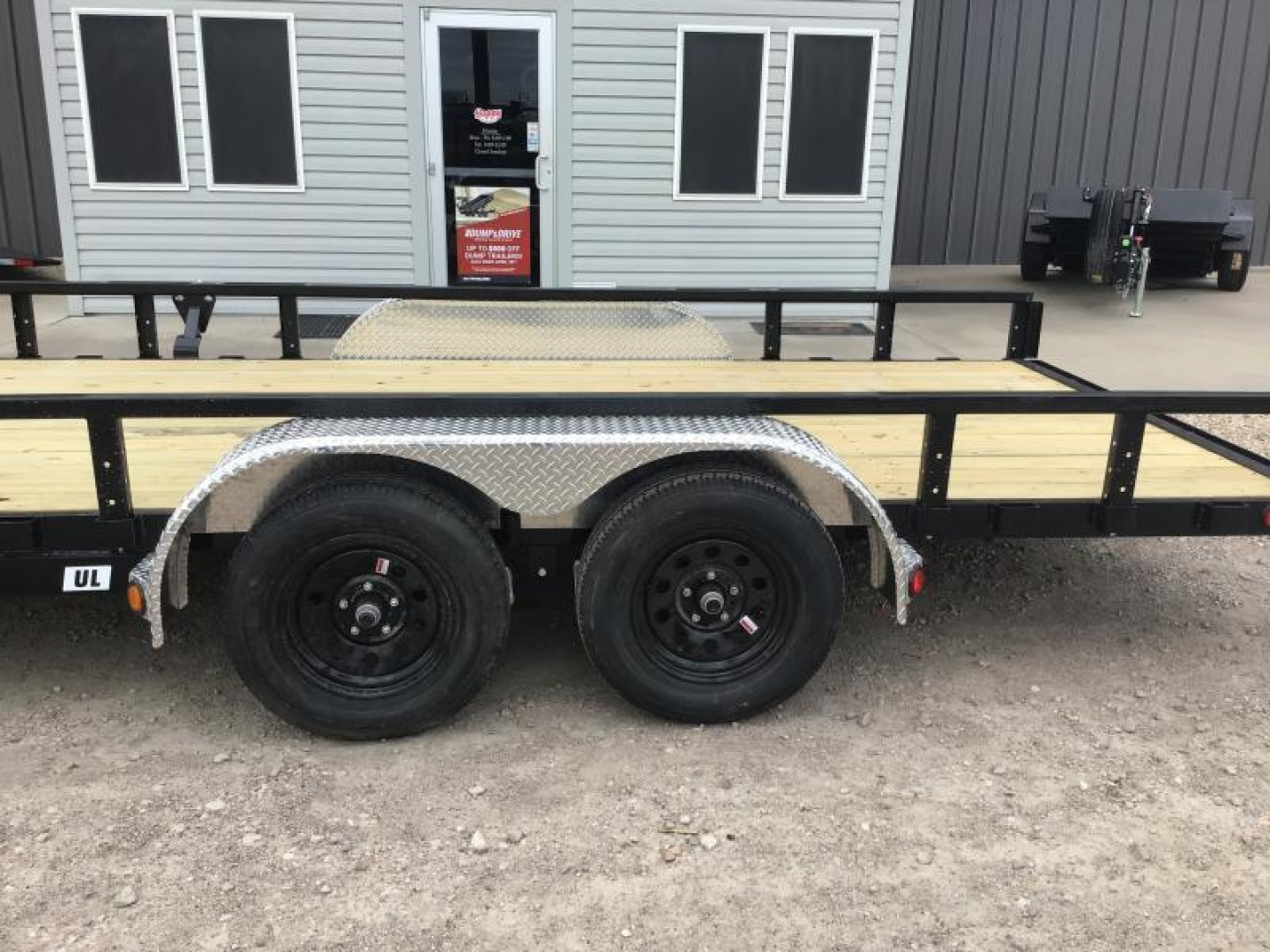New 2026 PJ 83"x18' Tandem Axle Utility Trailer - UL