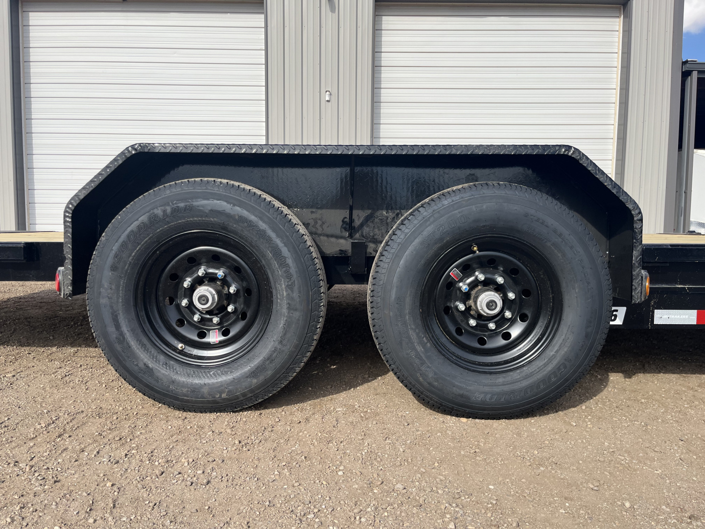 New 2026 PJ 83"x20' Equipment Tilt Trailer – T6