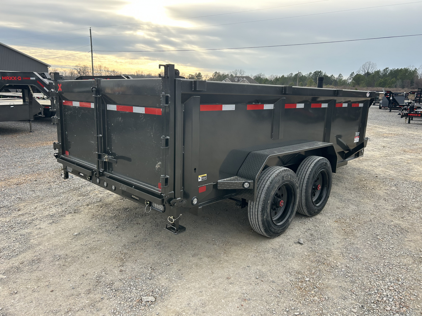 New 2026 MAXXD Dump Trailer | 14' x 83" 17.5K GVWR