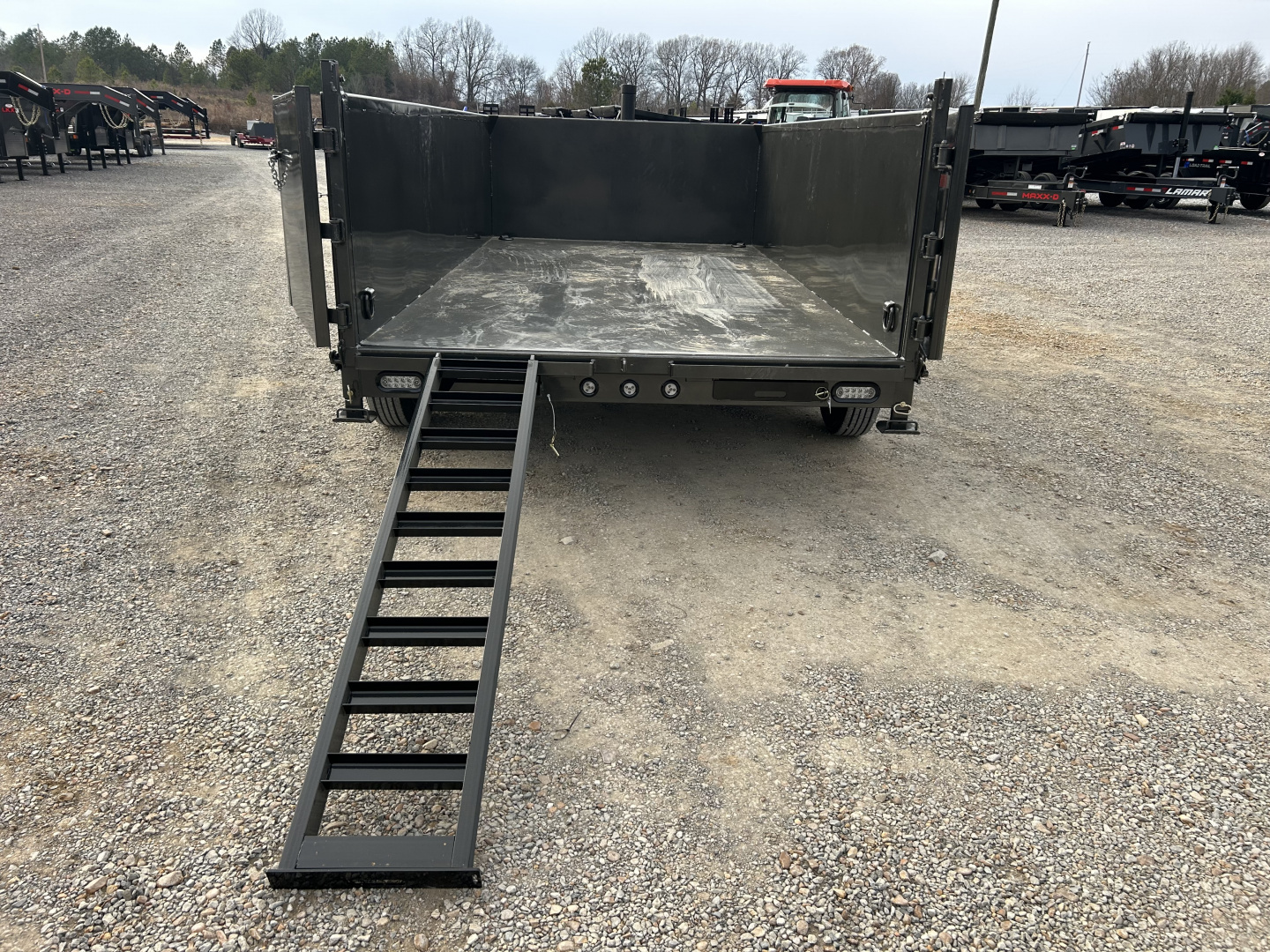 New 2026 MAXXD Dump Trailer | 14' x 83" 17.5K GVWR