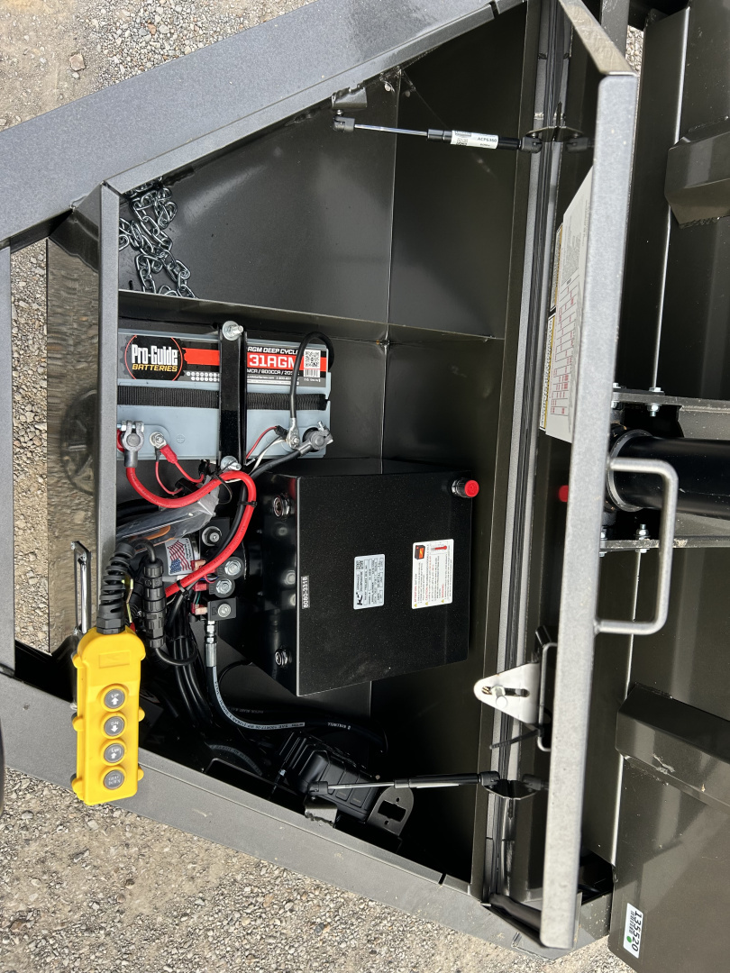 New 2026 MAXXD Dump Trailer | 14' x 83" 17.5K GVWR