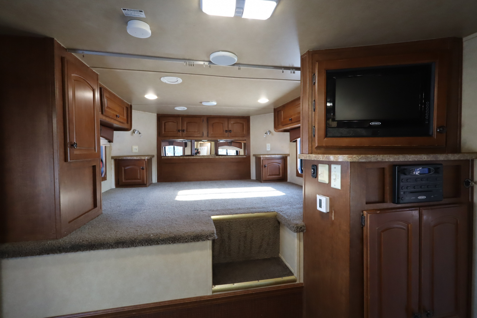Used 2012 Bison Trailers 4 Place LQ Bunkbed Horse Trailer