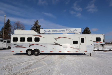 Used 2012 Bison Trailers 4 Place LQ Bunkbed Horse Trailer