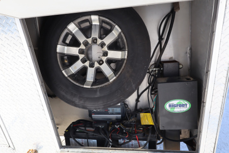 Used 2012 Bison Trailers 4 Place LQ Bunkbed Horse Trailer