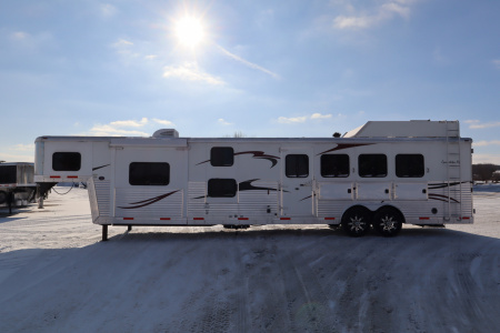Used 2012 Bison Trailers 4 Place LQ Bunkbed Horse Trailer