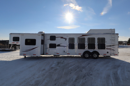 Used 2012 Bison Trailers 4 Place LQ Bunkbed Horse Trailer