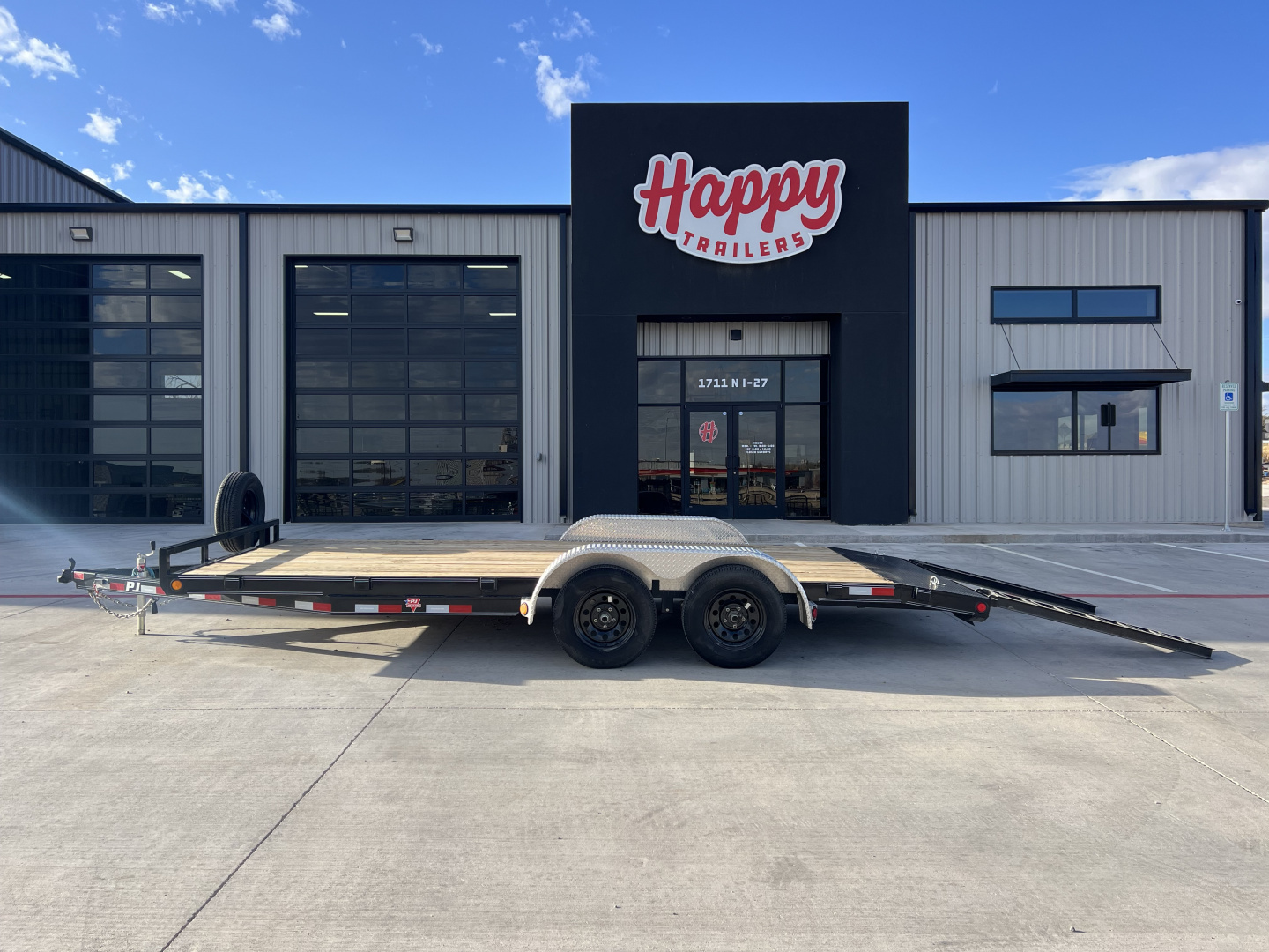 Used 2022 PJ 83"x18' Channel Car Hauler – C5